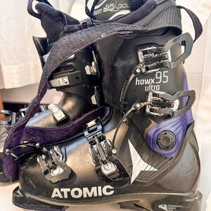 Atomic Hawx Ultra 95 Women's Ski Boots